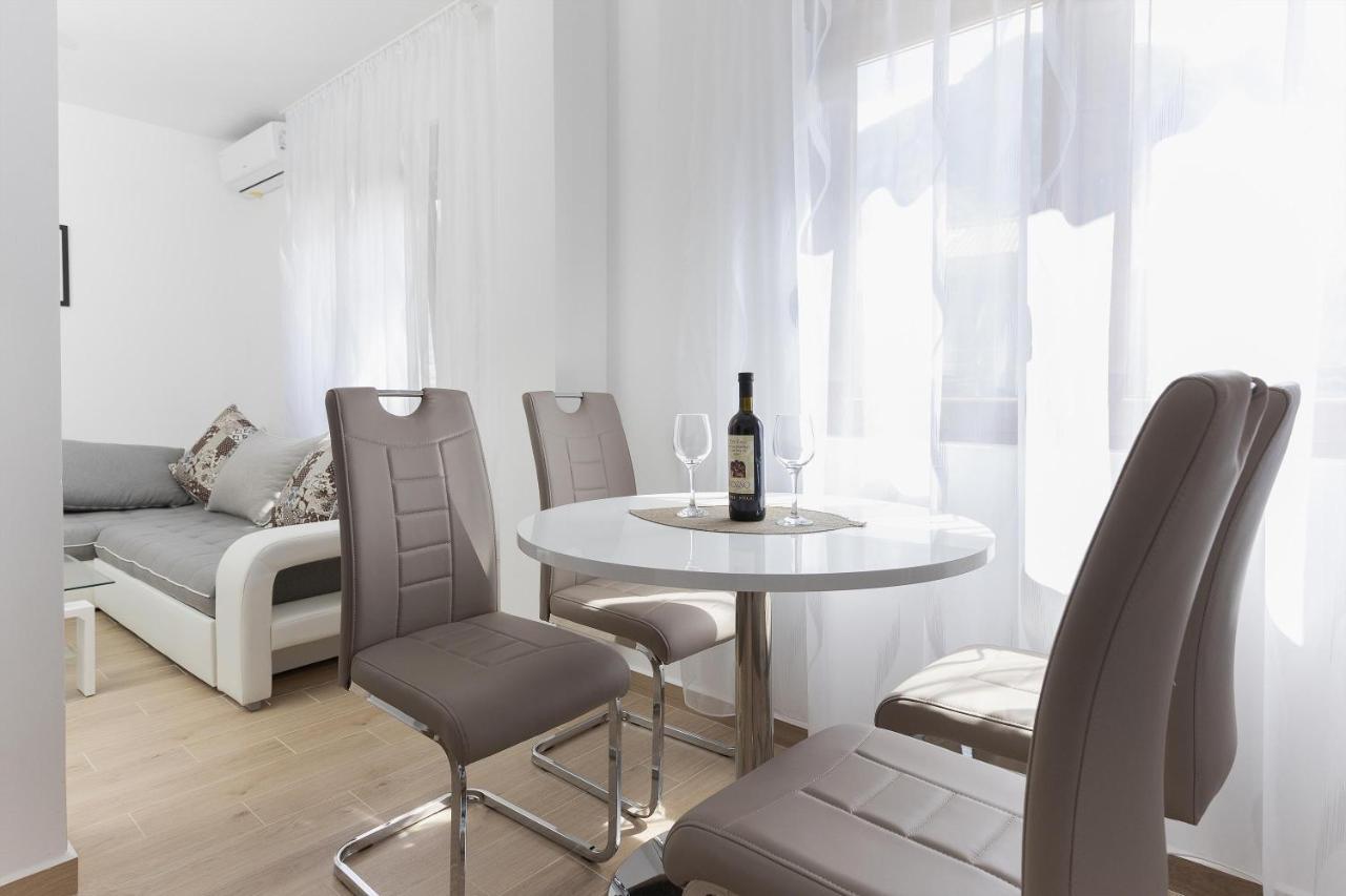 Muo Sea Front Apartments Kotor Eksteriør bilde