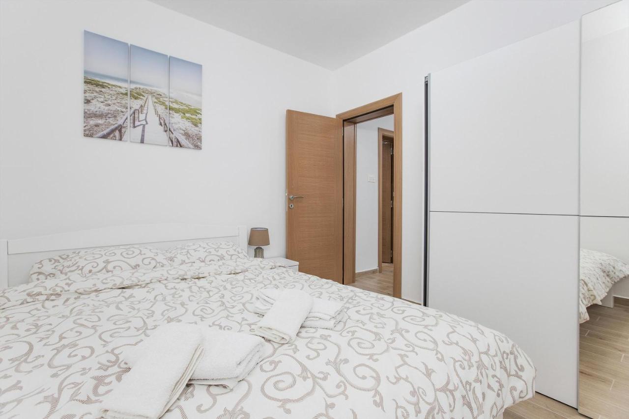 Muo Sea Front Apartments Kotor Eksteriør bilde
