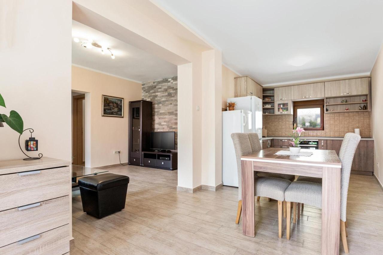 Muo Sea Front Apartments Kotor Eksteriør bilde